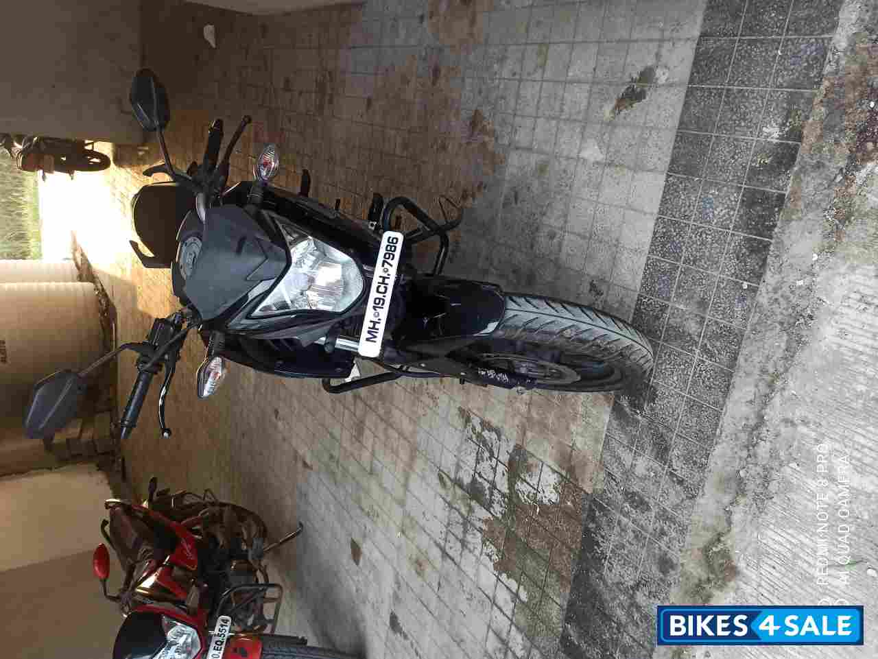 Black Honda CB Hornet 160R