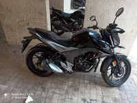 Black Honda CB Hornet 160R