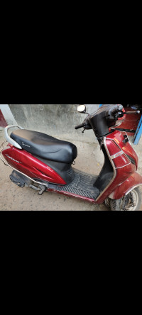 Red Honda Activa 4G