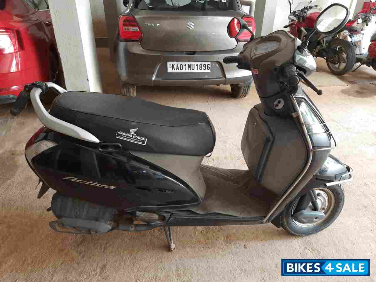 Black Honda Activa