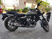 Bajaj Avenger Street 220