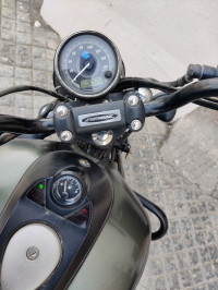 Bajaj Avenger Street 220