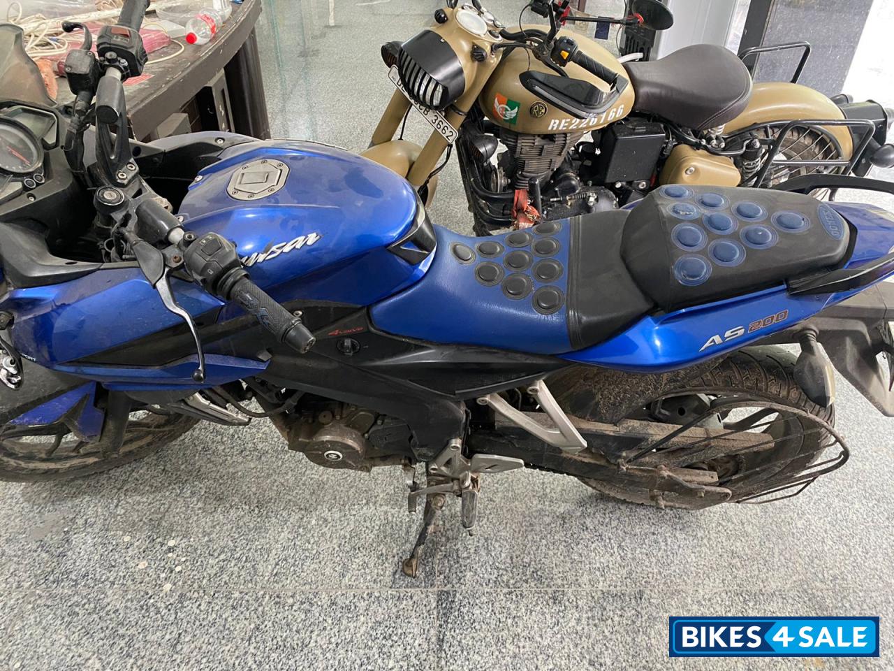 Blue Bajaj Pulsar AS 200