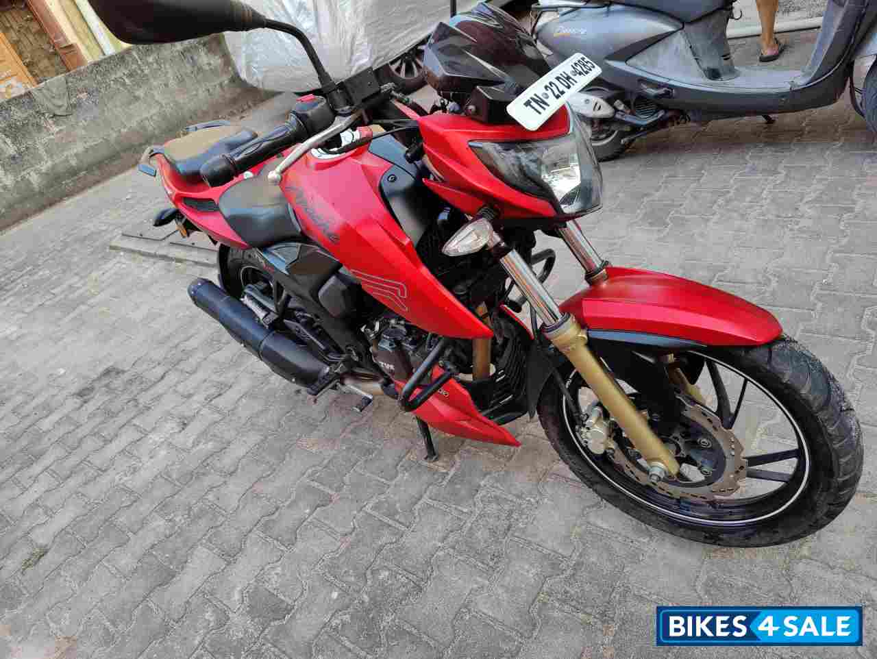 Red Matt TVS Apache RTR 200 4V