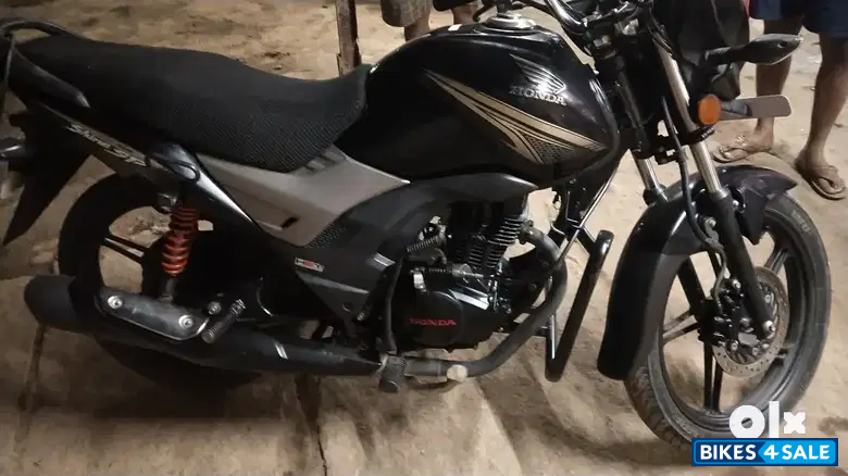 Black Honda CB Shine SP