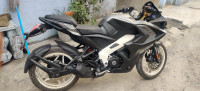 Bajaj Pulsar RS 200