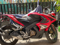 Red Bajaj Pulsar RS 200