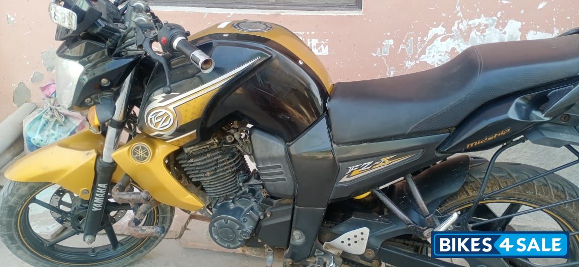 Yamaha FZ-S