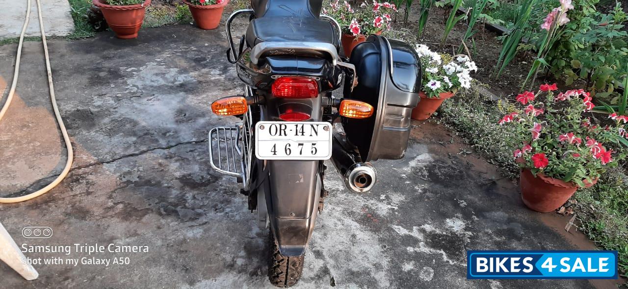 Black Bajaj Pulsar 150 DTSi