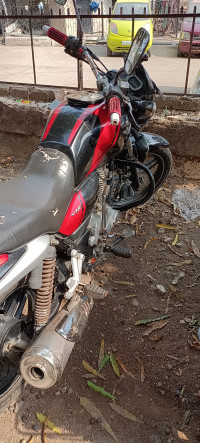 Bajaj V15
