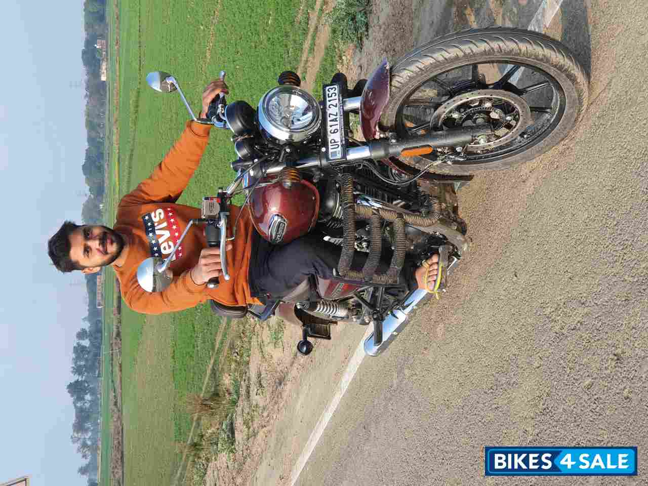 Stellar Red Royal Enfield Meteor 350 Stellar Stellar Red Royal Enfield Meteor 350 Stellar