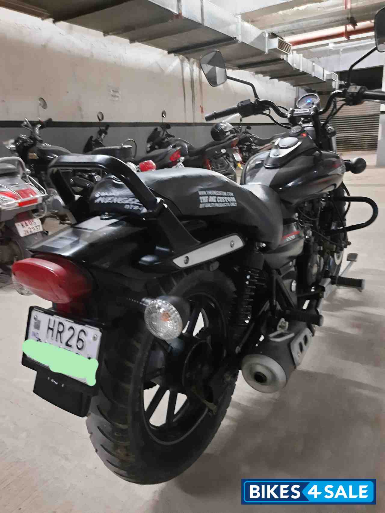 Bajaj Avenger Street 220