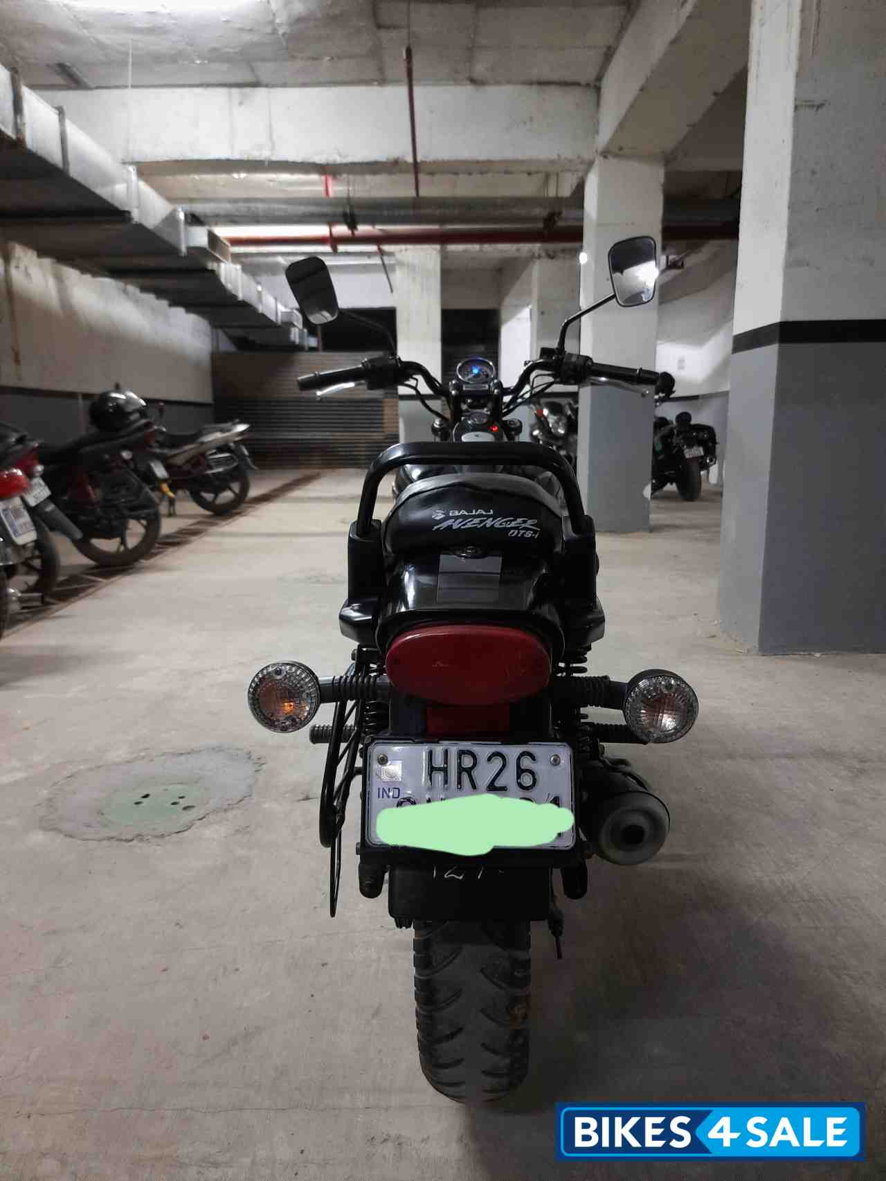 Bajaj Avenger Street 220