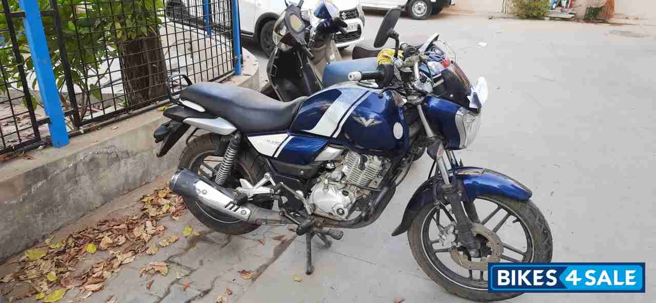 Blue Bajaj V15 Blue Bajaj V15