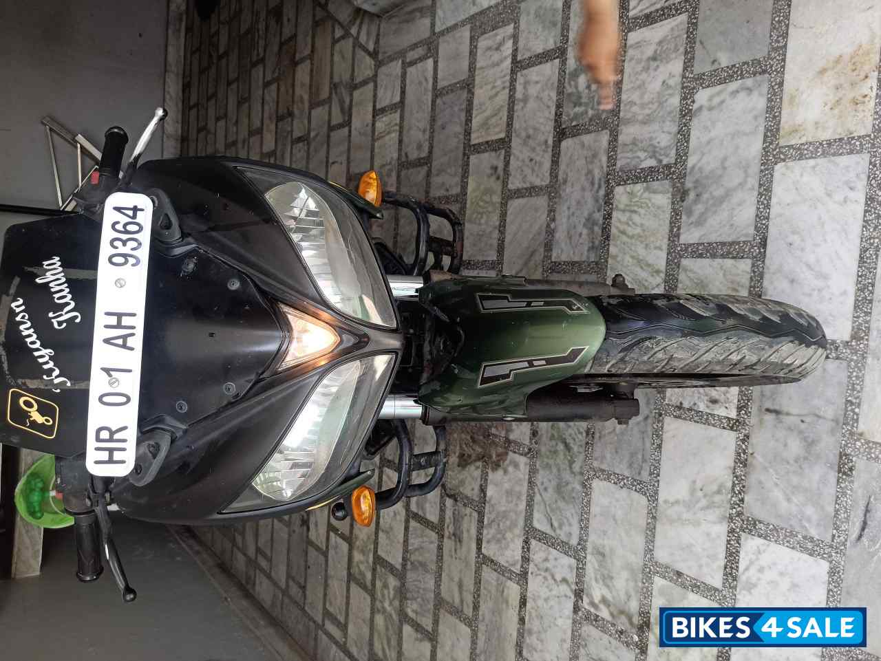 C Green Yamaha Fazer