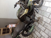 C Green Yamaha Fazer