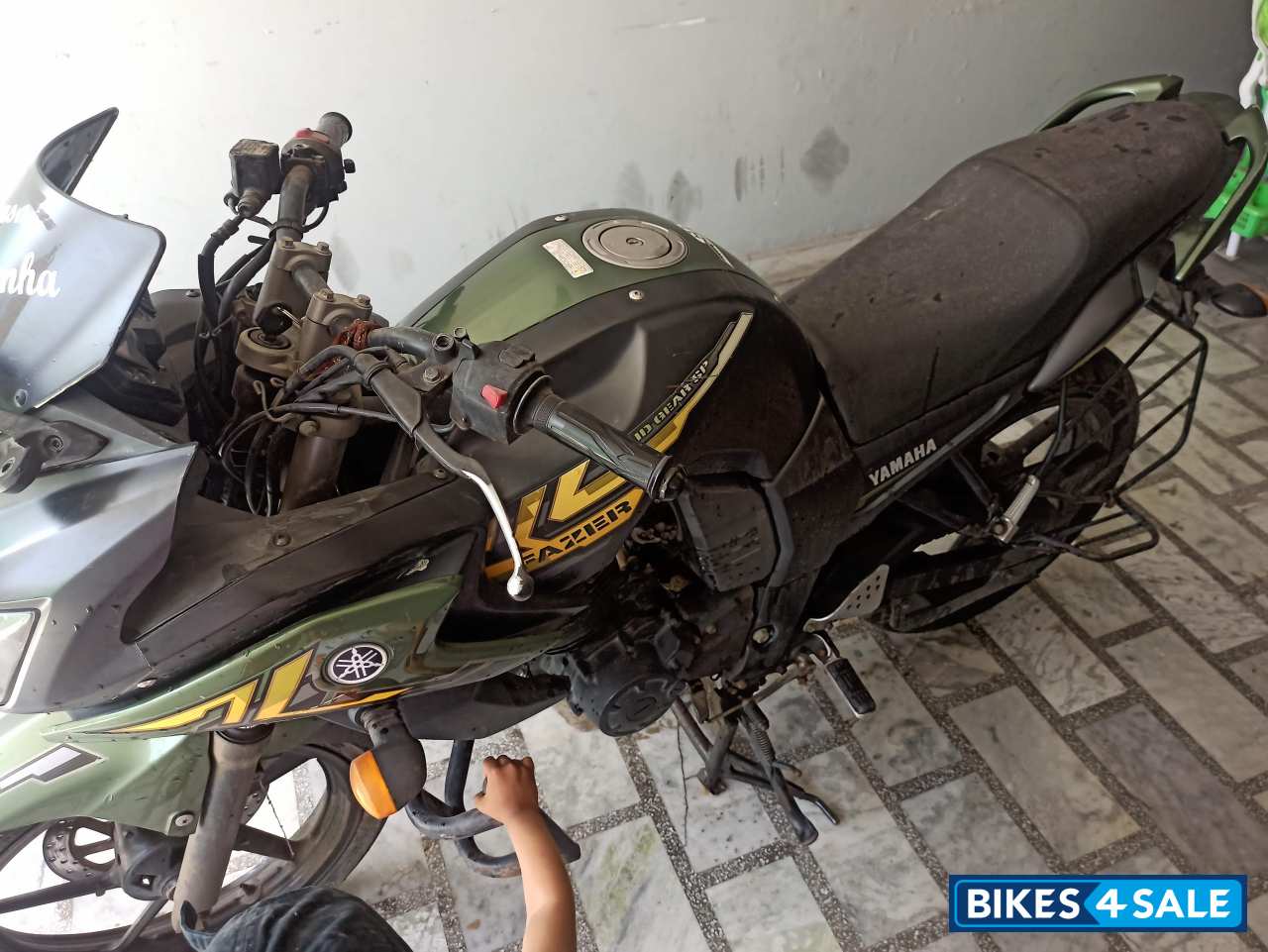 C Green Yamaha Fazer