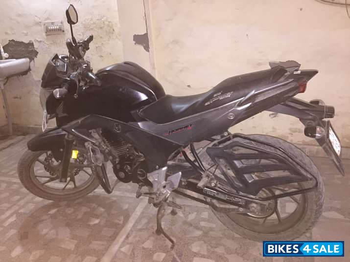 Black Honda CB Hornet 160R