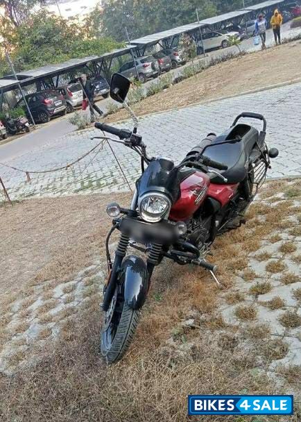 Red Bajaj Avenger Street 160
