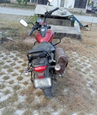 Red Bajaj Avenger Street 160