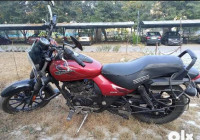 Red Bajaj Avenger Street 160