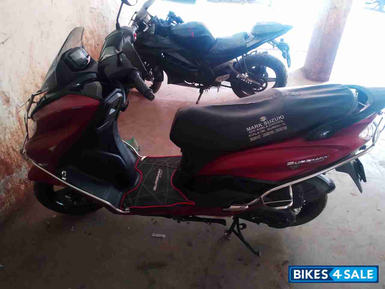 Red Suzuki Burgman Street Bluetooth Enabled