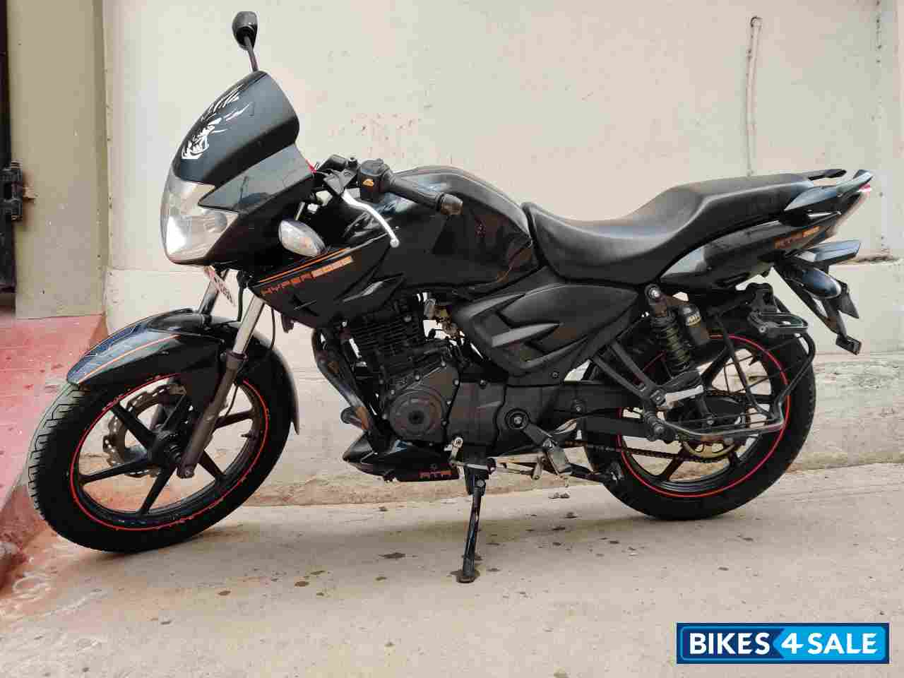 TVS Apache RTR 160 TVS Apache RTR 160