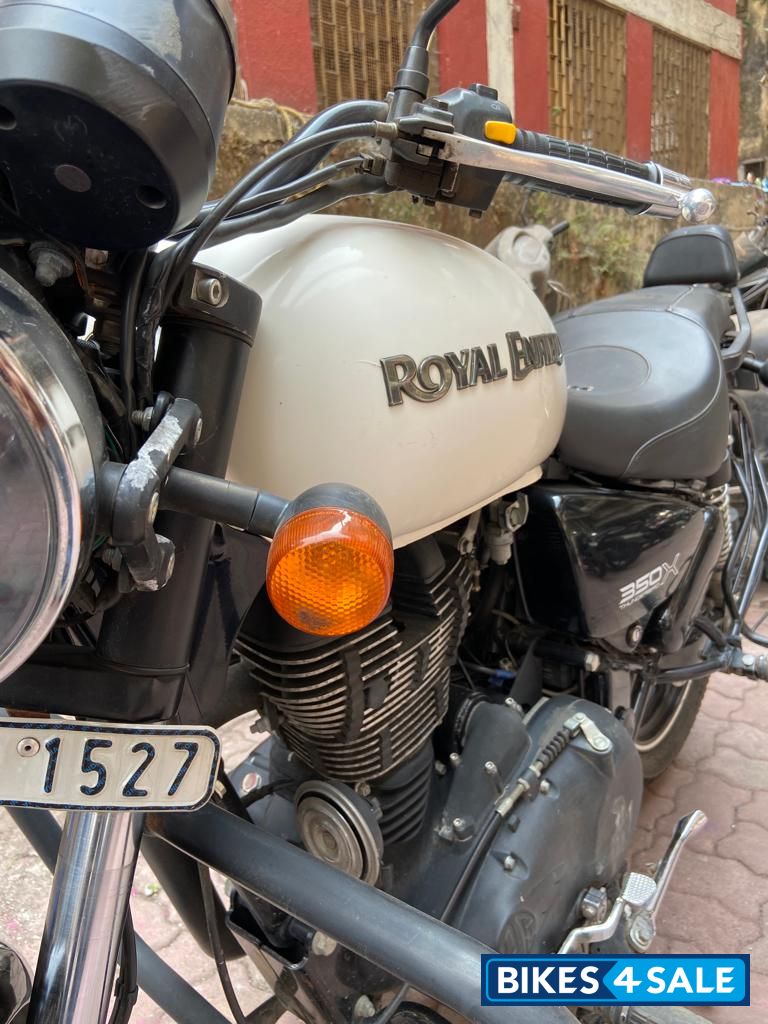 White Royal Enfield Thunderbird X 350