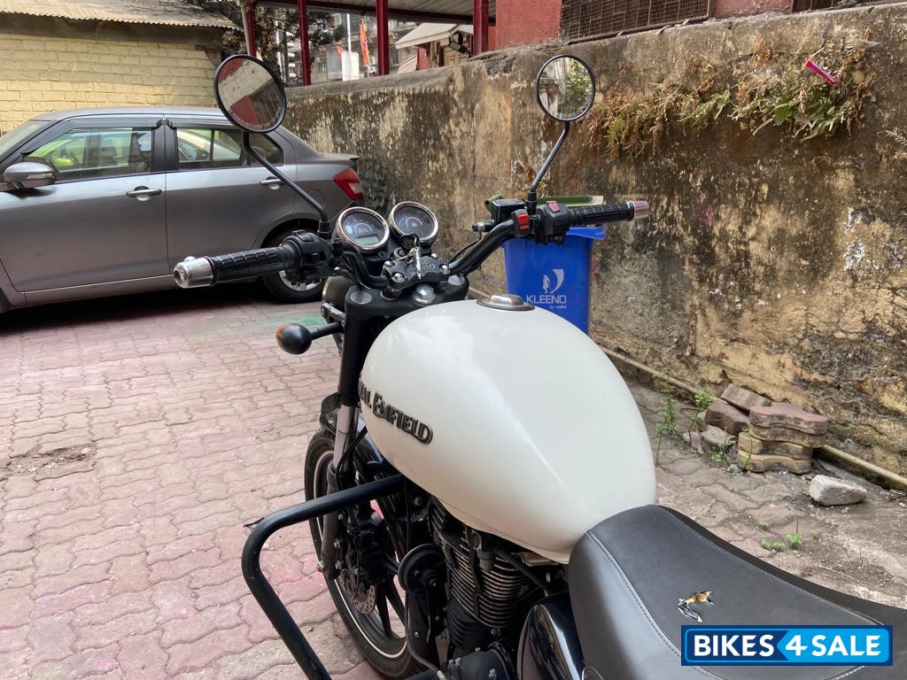 White Royal Enfield Thunderbird X 350