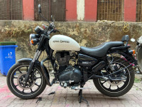 White Royal Enfield Thunderbird X 350