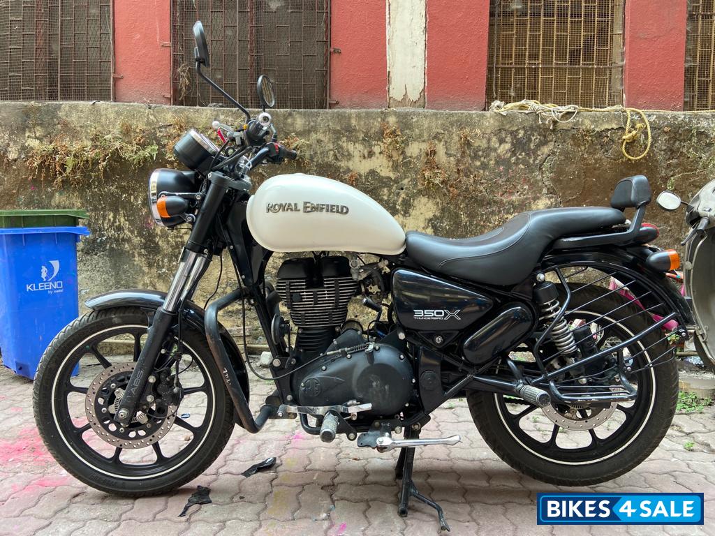 White Royal Enfield Thunderbird X 350