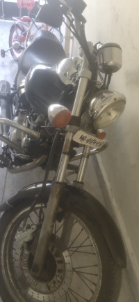 Bajaj Avenger 220 DTS-i