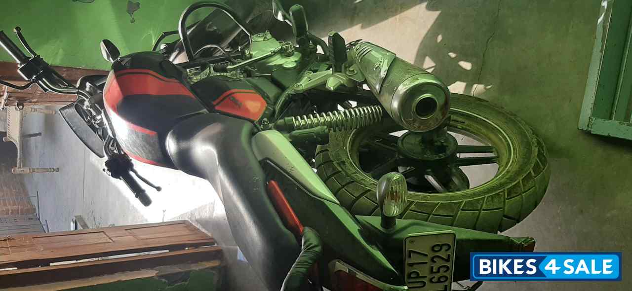 Eboni Black Bajaj V15