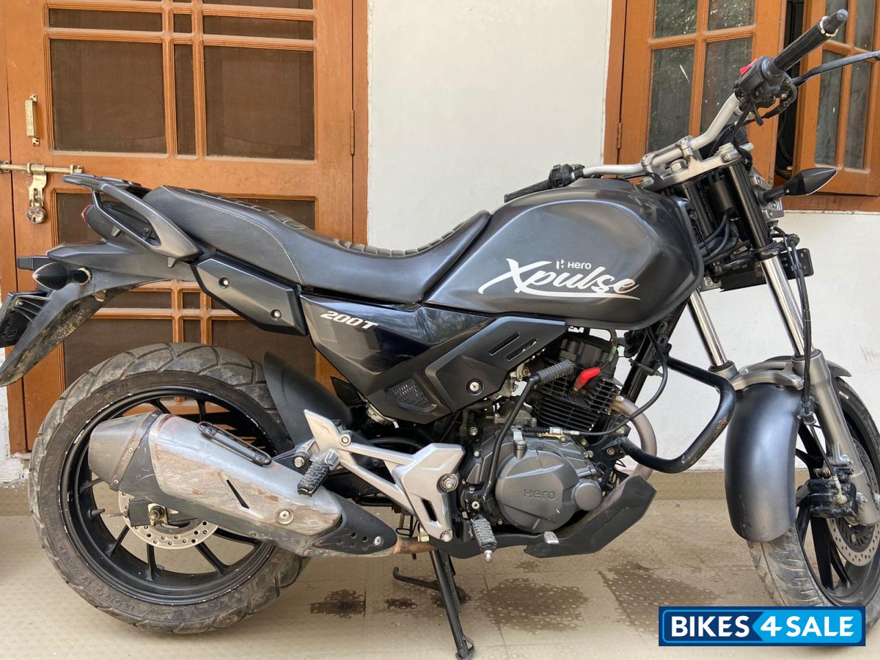Black Hero XPulse 200T Black Hero XPulse 200T