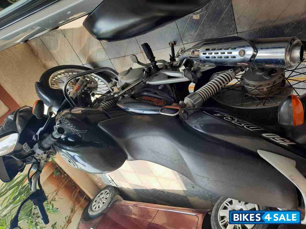 Black Bajaj Pulsar 150 DTSi