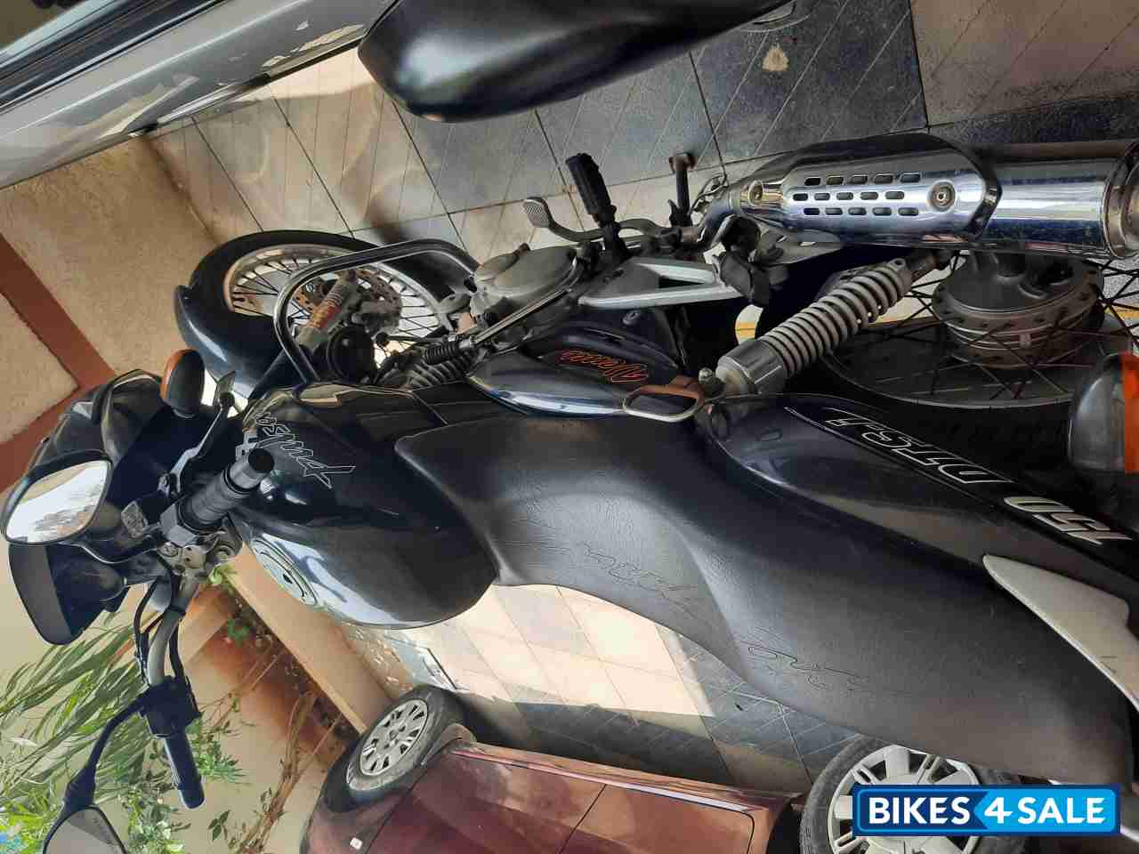 Black Bajaj Pulsar 150 DTSi