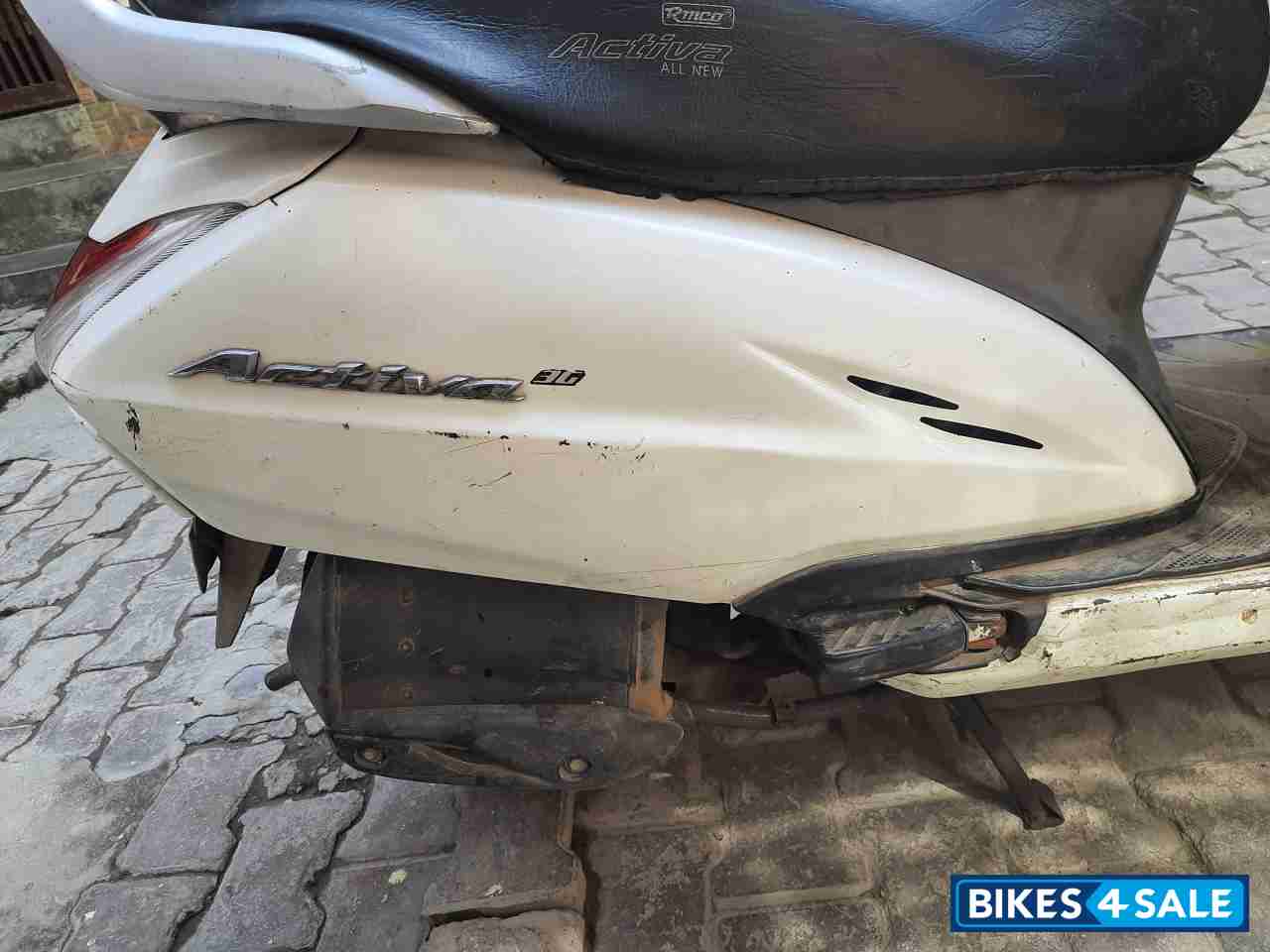 White Honda Activa 3G