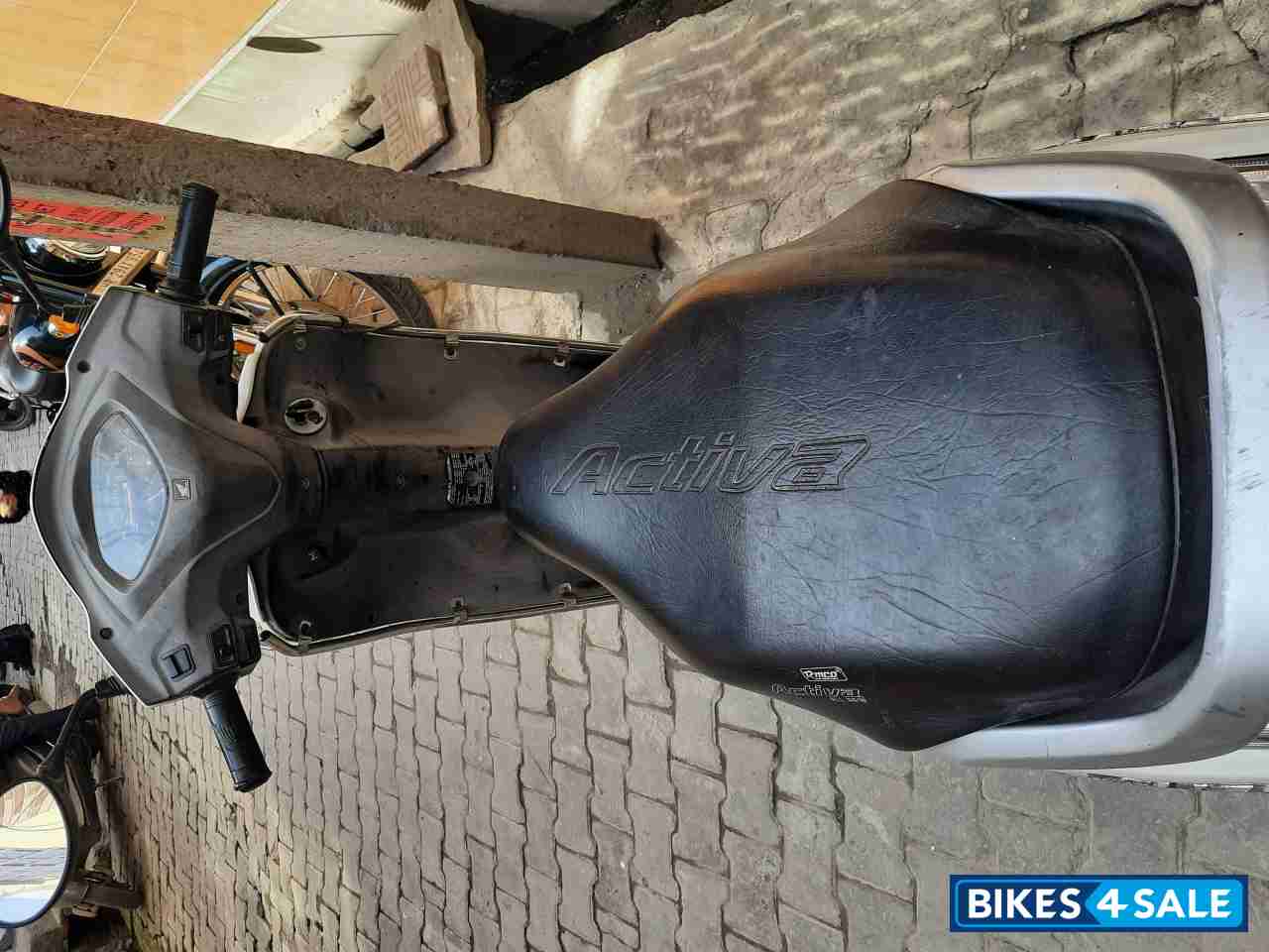 White Honda Activa 3G