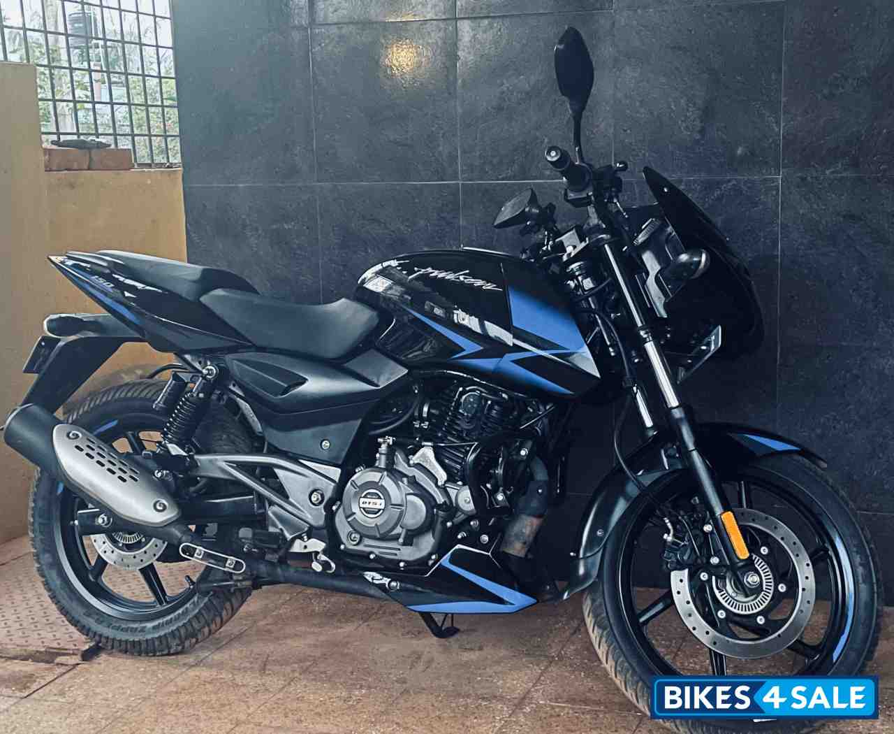 Bajaj Pulsar 150 Twin Disc BS6