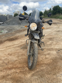 Black Royal Enfield Himalayan BS VI