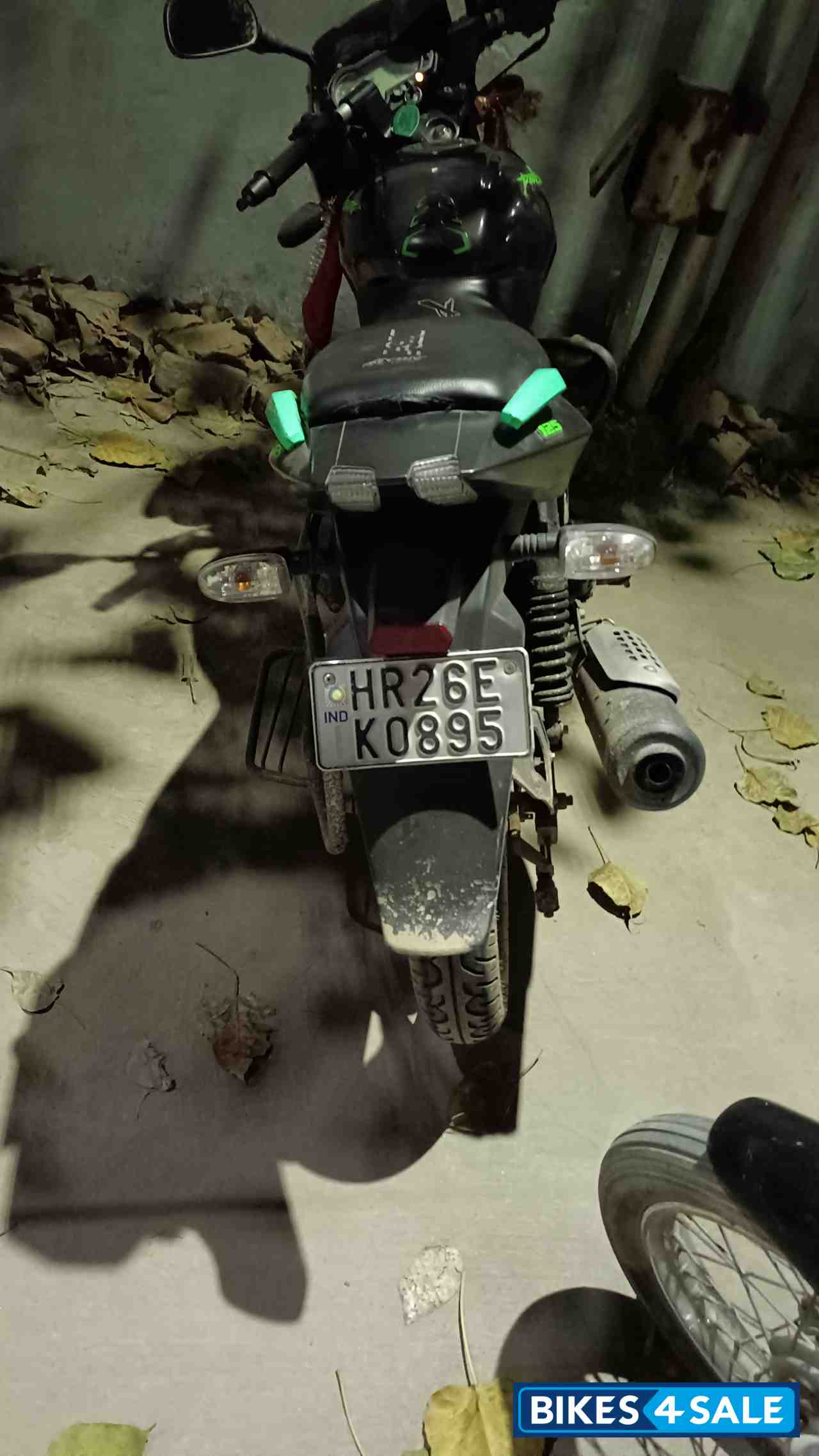 Bajaj Pulsar 125 Split Seat