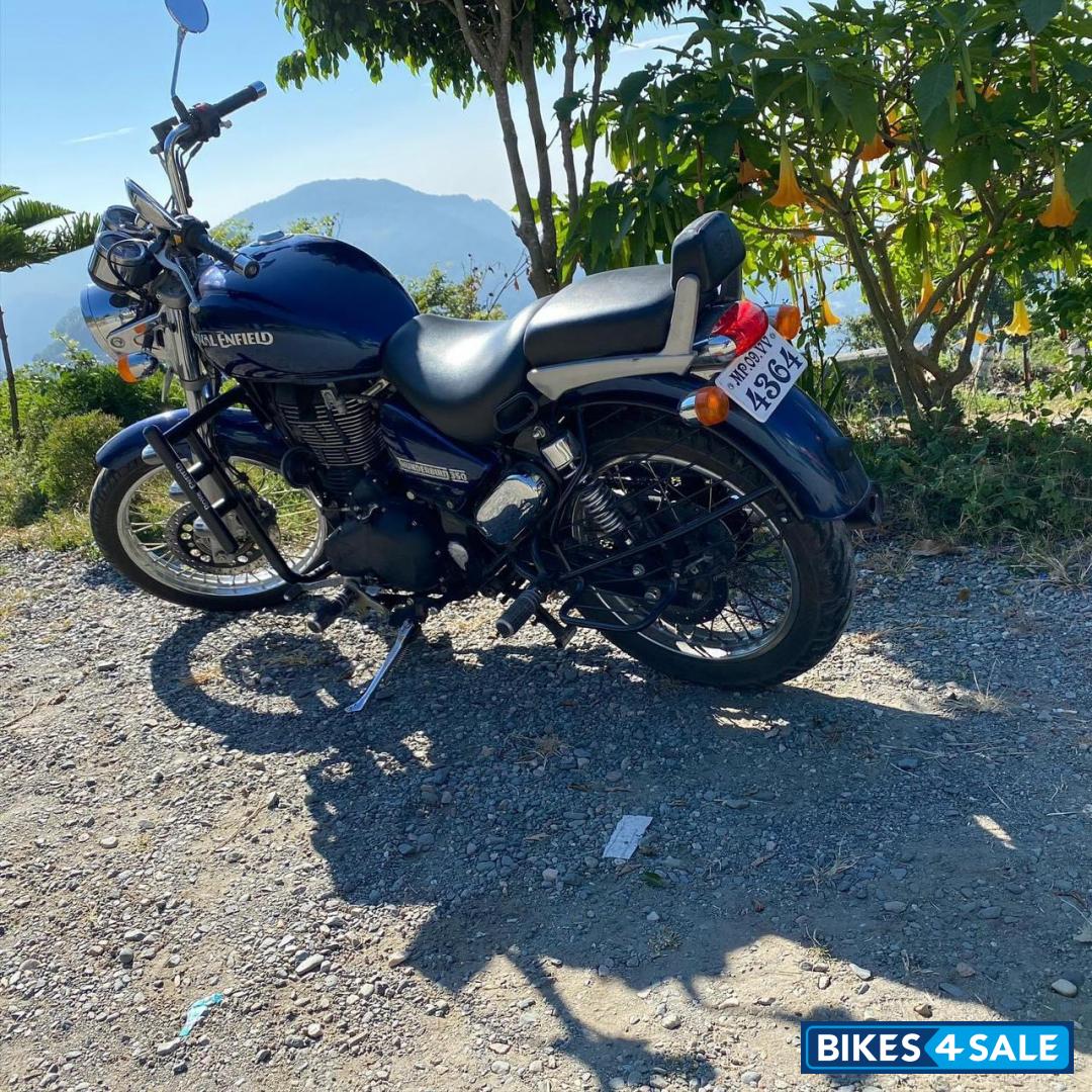 Marine Blue Royal Enfield Thunderbird 350 Marine Blue Royal Enfield Thunderbird 350