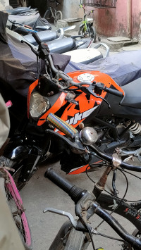 KTM Duke 200