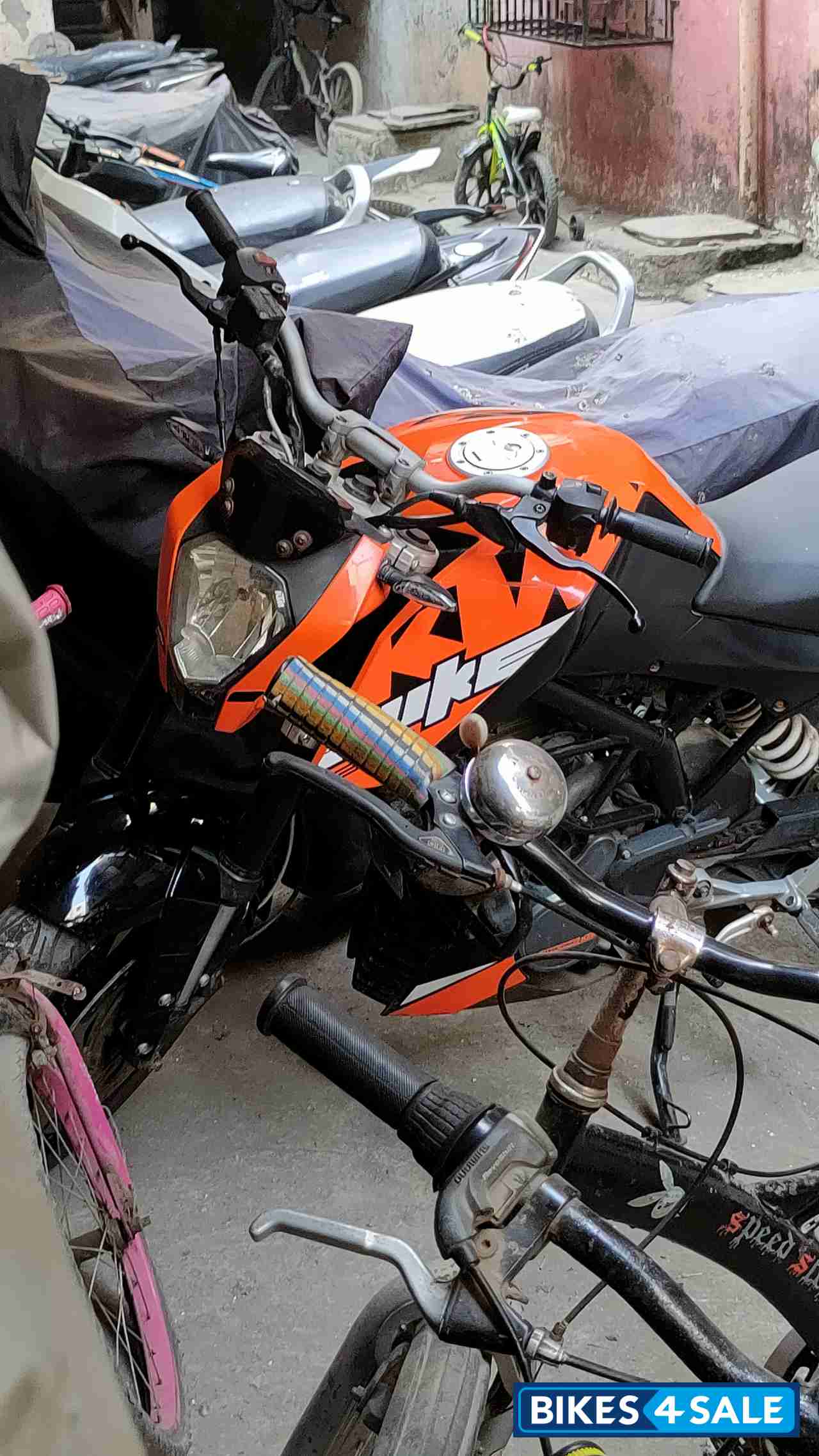 KTM Duke 200