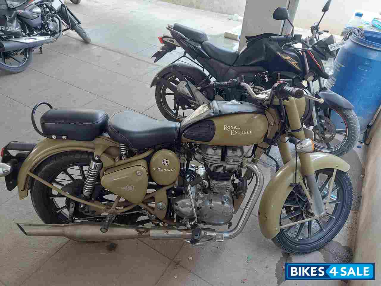 Royal Enfield Classic Desert Storm