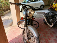 Gun Metal Gray Royal Enfield Classic Gunmetal Grey