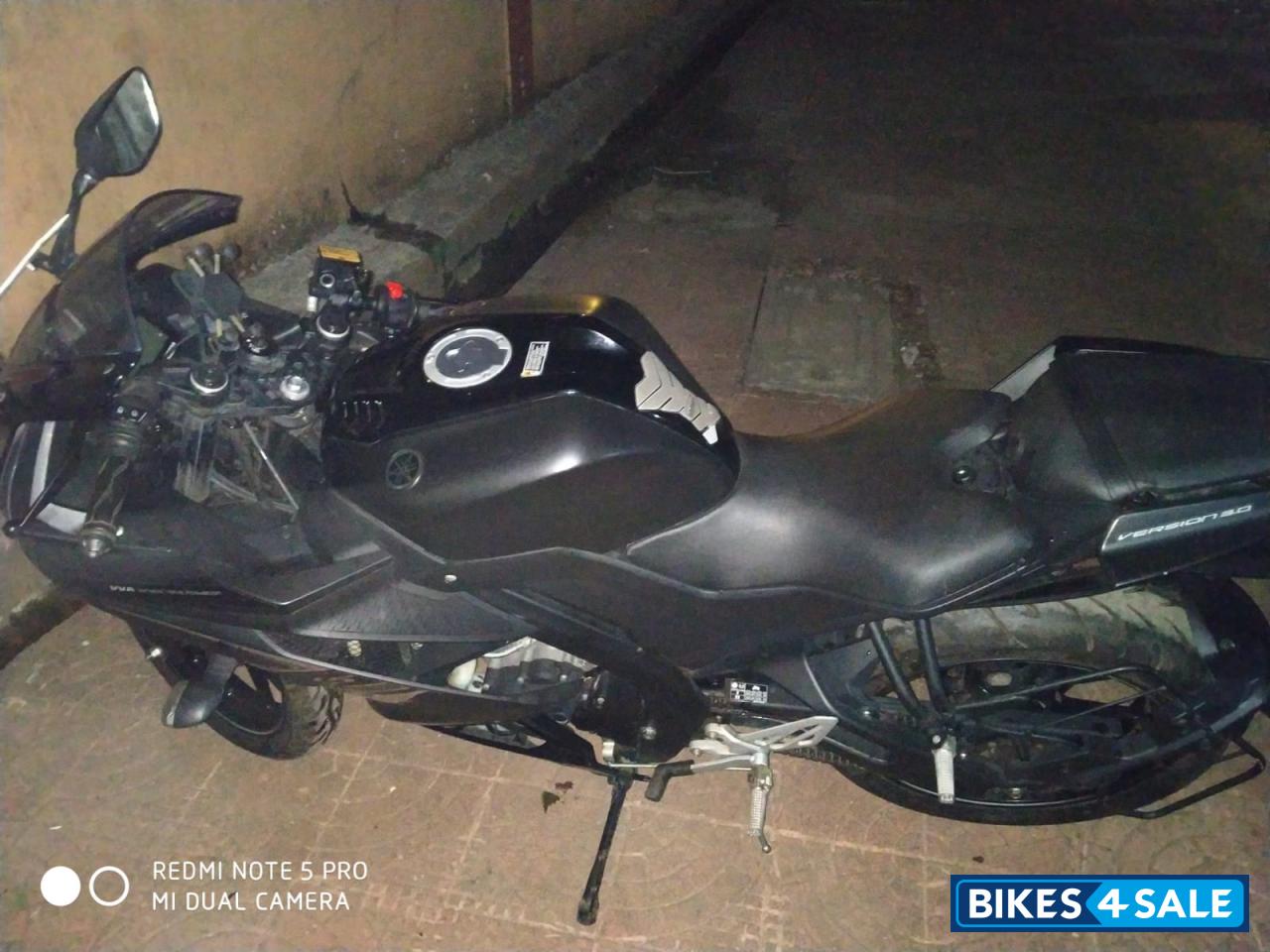 Black Yamaha YZF R15 V3