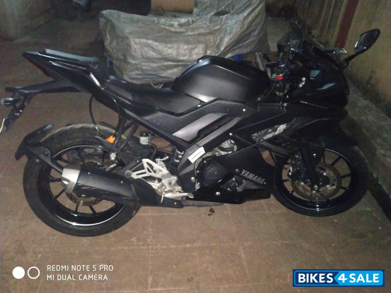 Black Yamaha YZF R15 V3
