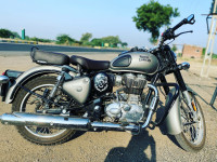Royal Enfield Classic Gunmetal Grey 2020 Model