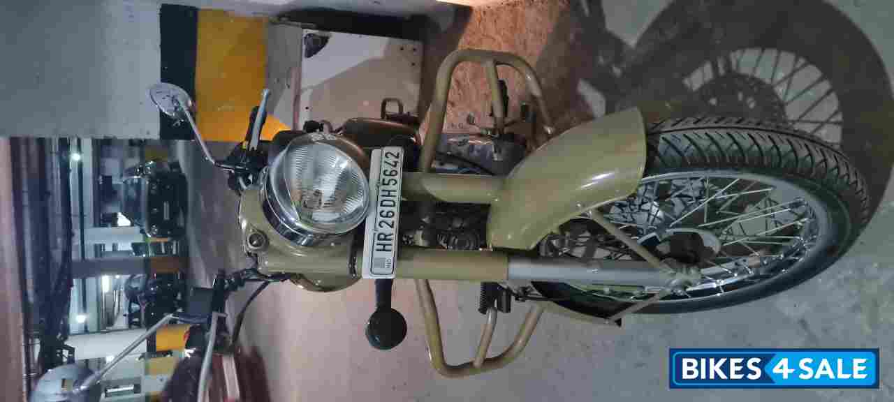 Royal Enfield Classic Desert Storm